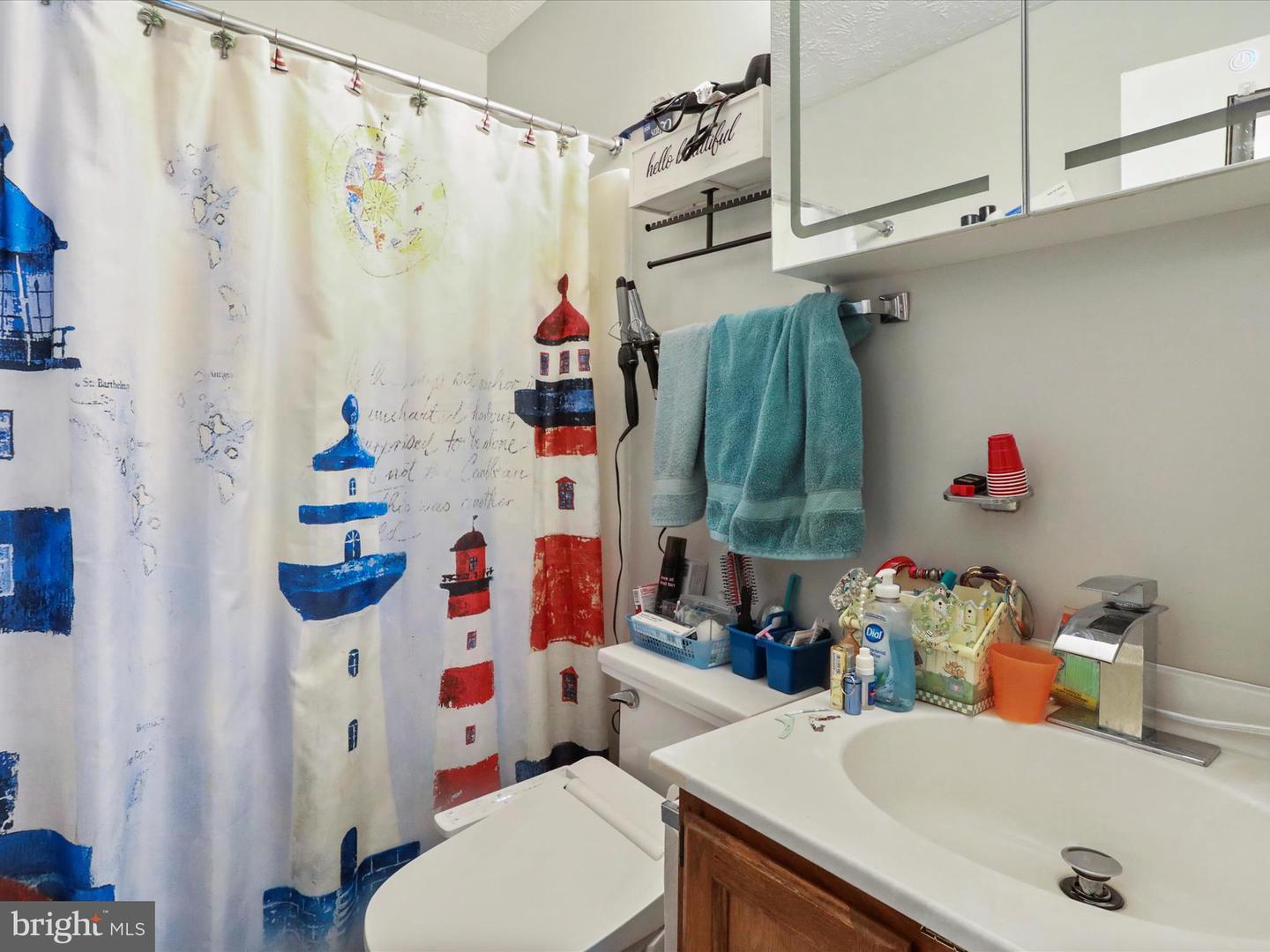 262 THOMPSON HOLLOW RD, BENTONVILLE, Virginia 22610, 3 Bedrooms Bedrooms, ,2 BathroomsBathrooms,Residential,For sale,262 THOMPSON HOLLOW RD,VAWR2011722 MLS # VAWR2011722