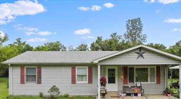 262 THOMPSON HOLLOW RD, BENTONVILLE, Virginia 22610, 3 Bedrooms Bedrooms, ,2 BathroomsBathrooms,Residential,For sale,262 THOMPSON HOLLOW RD,VAWR2011722 MLS # VAWR2011722