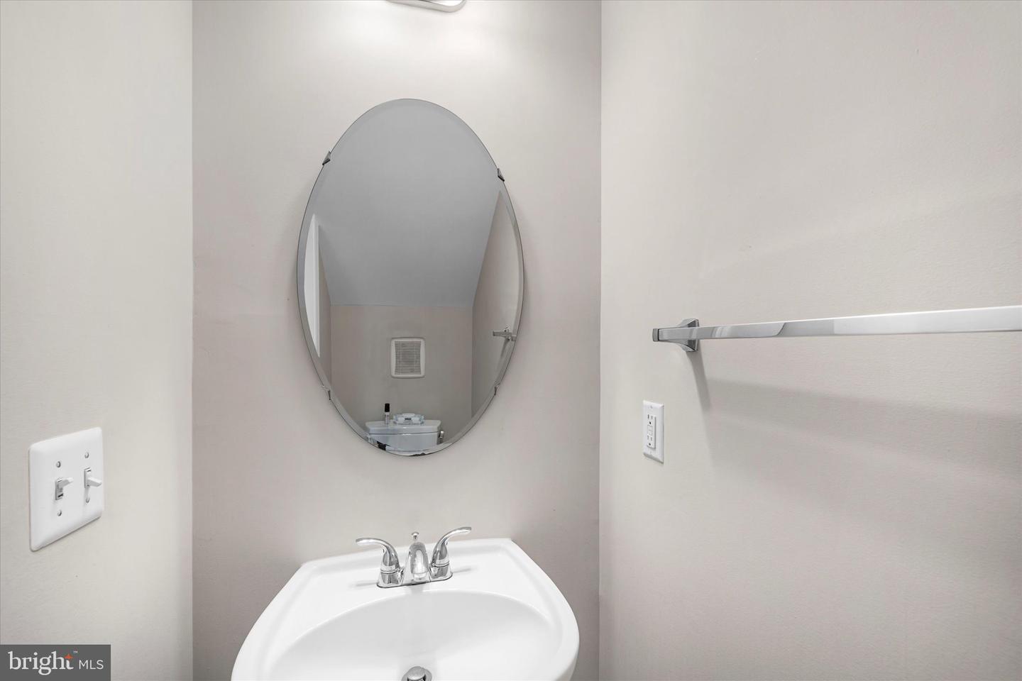 44191 LITCHFIELD TER, ASHBURN, Virginia 20147, 3 Bedrooms Bedrooms, ,3 BathroomsBathrooms,Residential,For sale,44191 LITCHFIELD TER,VALO2102470 MLS # VALO2102470