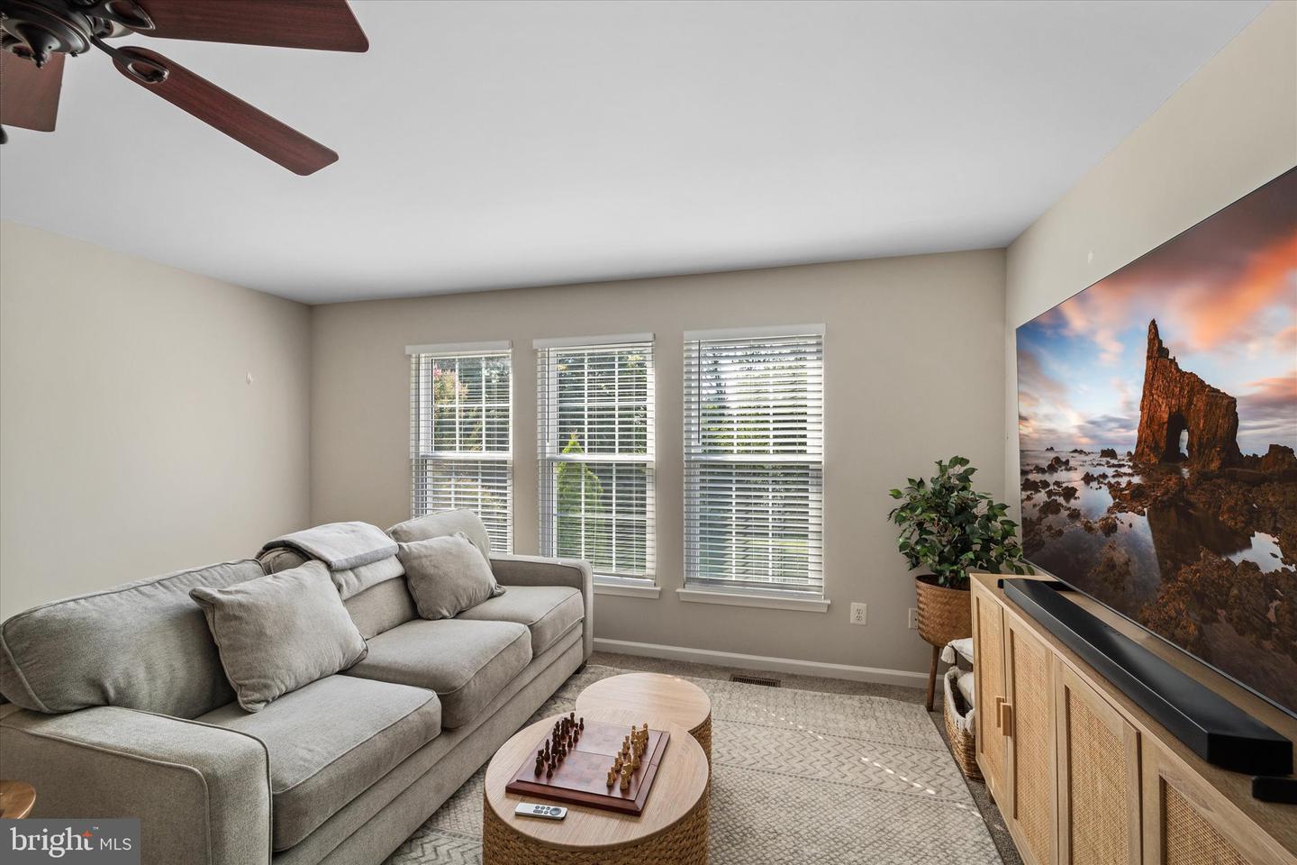 44191 LITCHFIELD TER, ASHBURN, Virginia 20147, 3 Bedrooms Bedrooms, ,3 BathroomsBathrooms,Residential,For sale,44191 LITCHFIELD TER,VALO2102470 MLS # VALO2102470