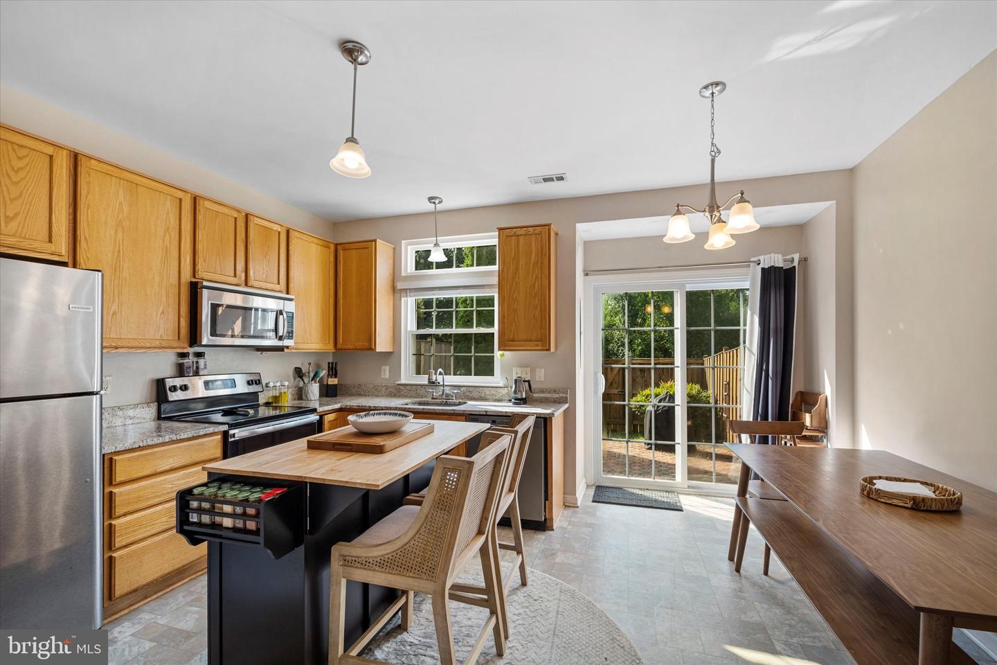 44191 LITCHFIELD TER, ASHBURN, Virginia 20147, 3 Bedrooms Bedrooms, ,3 BathroomsBathrooms,Residential,For sale,44191 LITCHFIELD TER,VALO2102470 MLS # VALO2102470