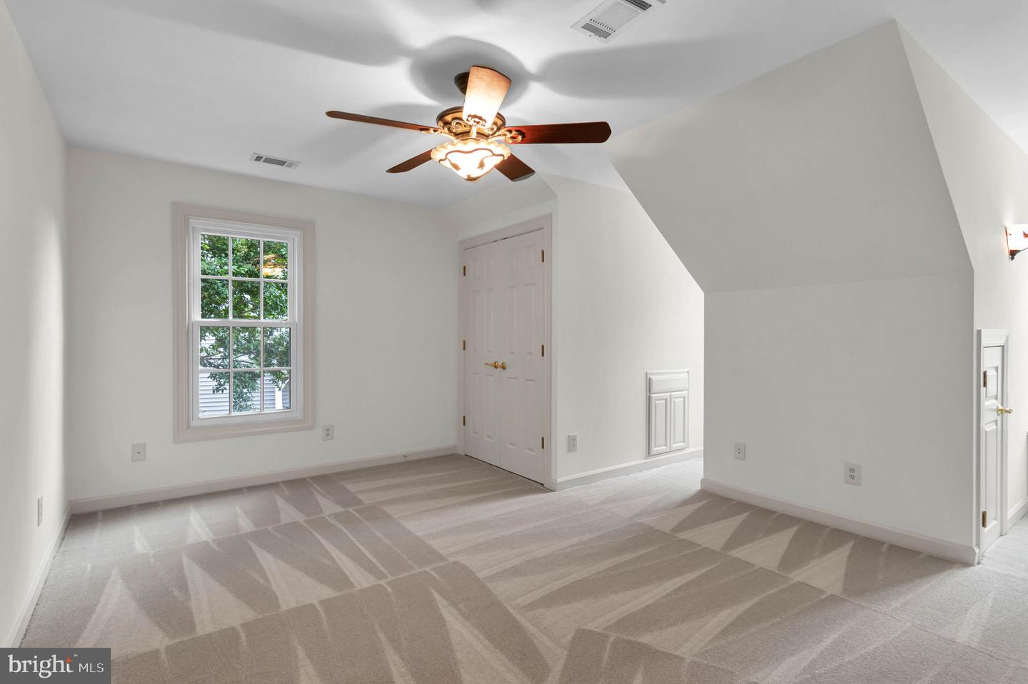 16659 MALORY CT, DUMFRIES, Virginia 22025, 4 Bedrooms Bedrooms, ,4 BathroomsBathrooms,Residential,For sale,16659 MALORY CT,VAPW2099478 MLS # VAPW2099478