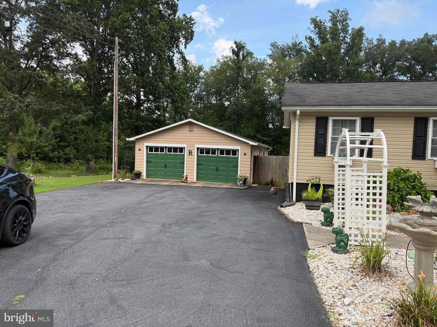8029 FLIPPO DR, FREDERICKSBURG, Virginia 22408, 3 Bedrooms Bedrooms, ,2 BathroomsBathrooms,Residential,For sale,8029 FLIPPO DR,VASP2034812 MLS # VASP2034812