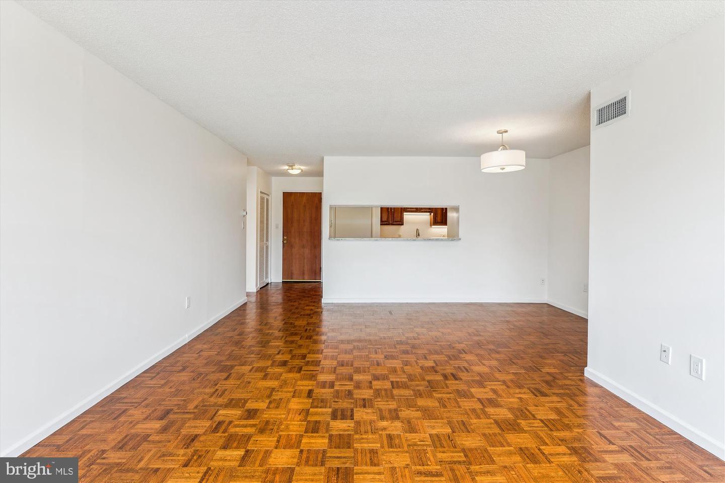 2555 PENNSYLVANIA AVE NW #816, WASHINGTON, District Of Columbia 20037, 1 Bedroom Bedrooms, ,1 BathroomBathrooms,Residential,For sale,2555 PENNSYLVANIA AVE NW #816,DCDC2211190 MLS # DCDC2211190