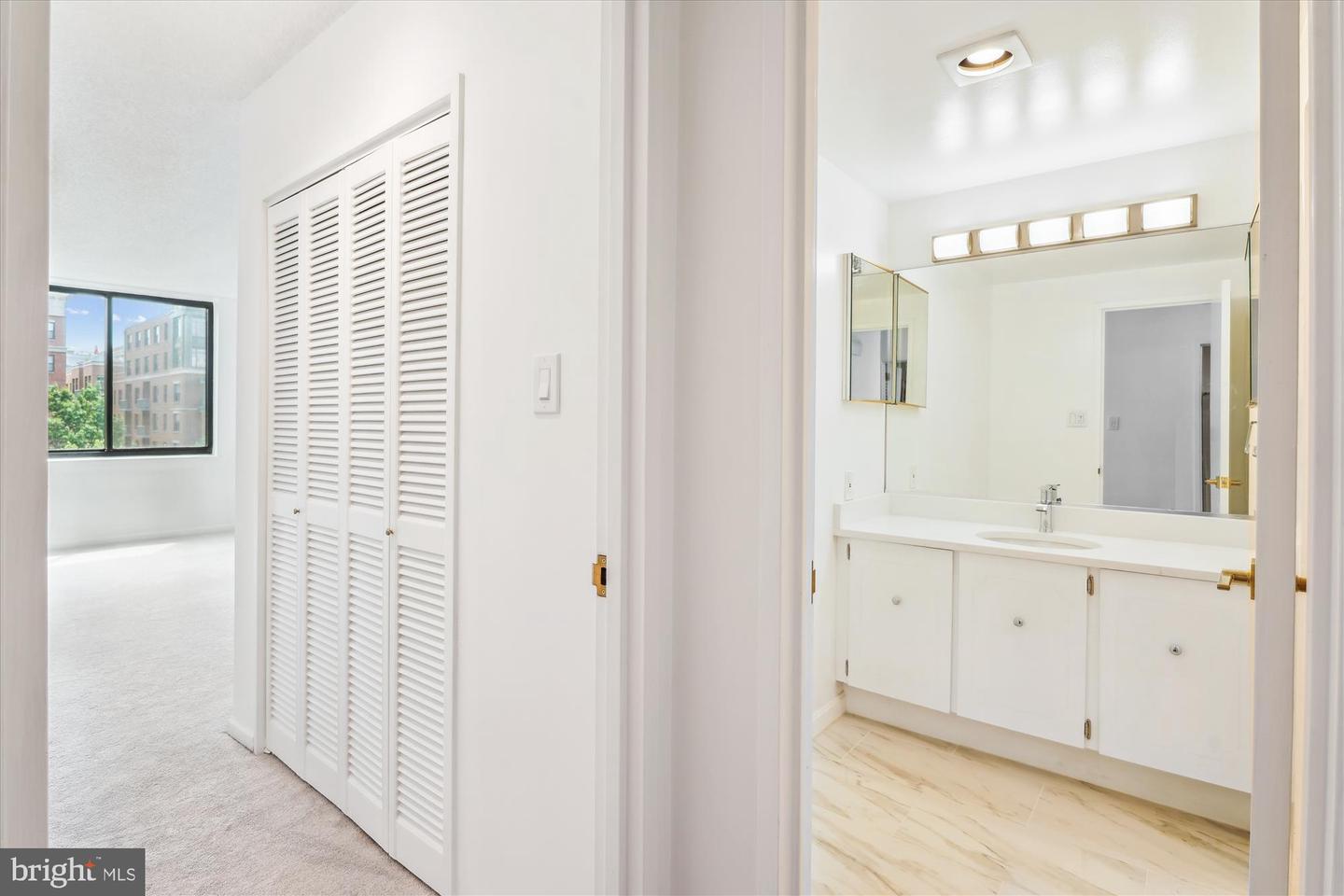 2555 PENNSYLVANIA AVE NW #816, WASHINGTON, District Of Columbia 20037, 1 Bedroom Bedrooms, ,1 BathroomBathrooms,Residential,For sale,2555 PENNSYLVANIA AVE NW #816,DCDC2211190 MLS # DCDC2211190