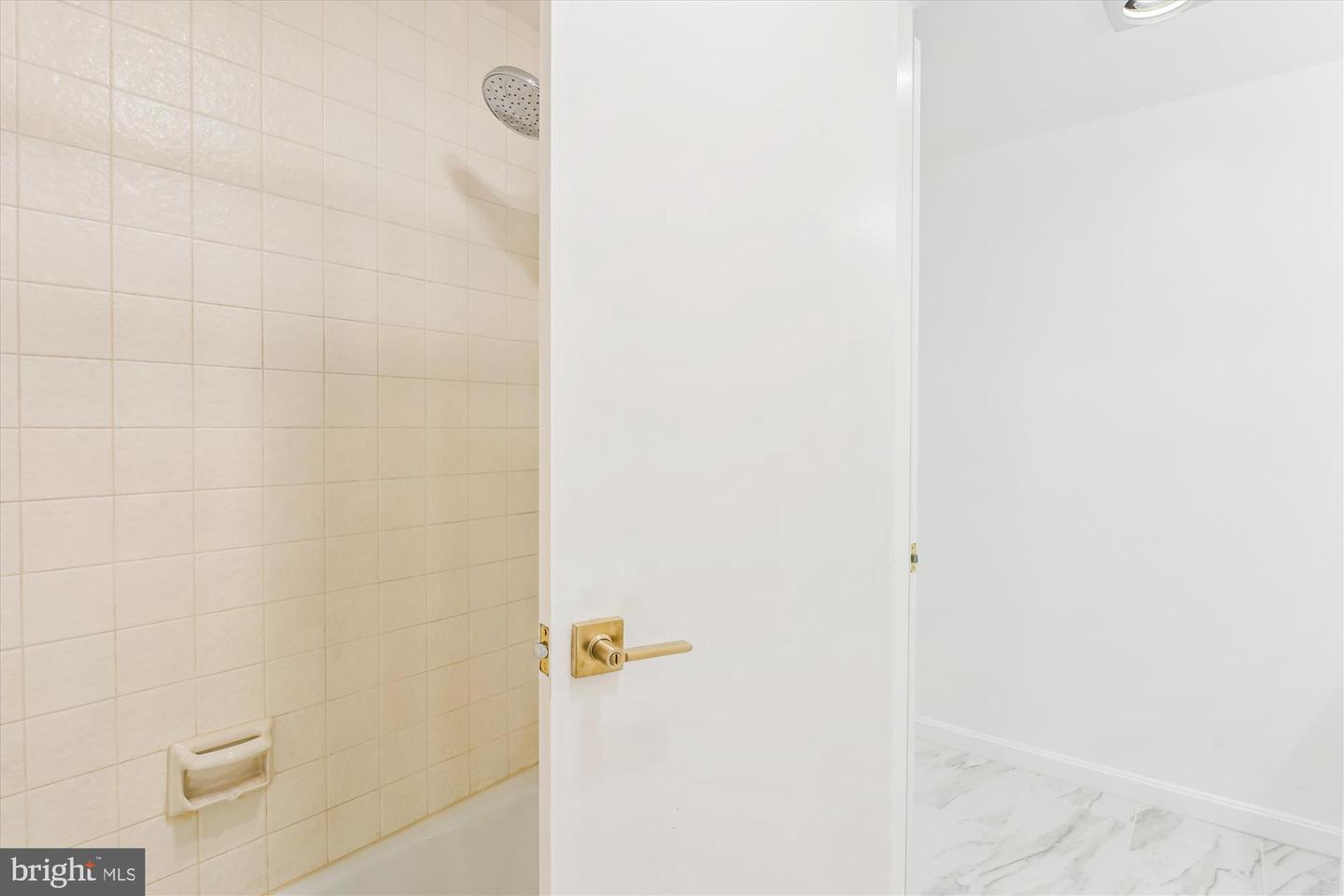 2555 PENNSYLVANIA AVE NW #816, WASHINGTON, District Of Columbia 20037, 1 Bedroom Bedrooms, ,1 BathroomBathrooms,Residential,For sale,2555 PENNSYLVANIA AVE NW #816,DCDC2211190 MLS # DCDC2211190