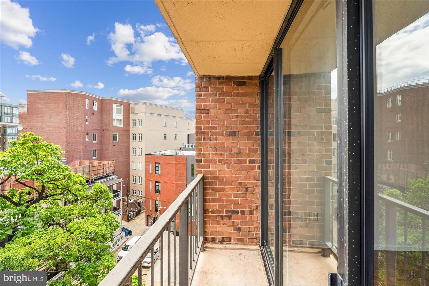 2555 PENNSYLVANIA AVE NW #816, WASHINGTON, District Of Columbia 20037, 1 Bedroom Bedrooms, ,1 BathroomBathrooms,Residential,For sale,2555 PENNSYLVANIA AVE NW #816,DCDC2211190 MLS # DCDC2211190