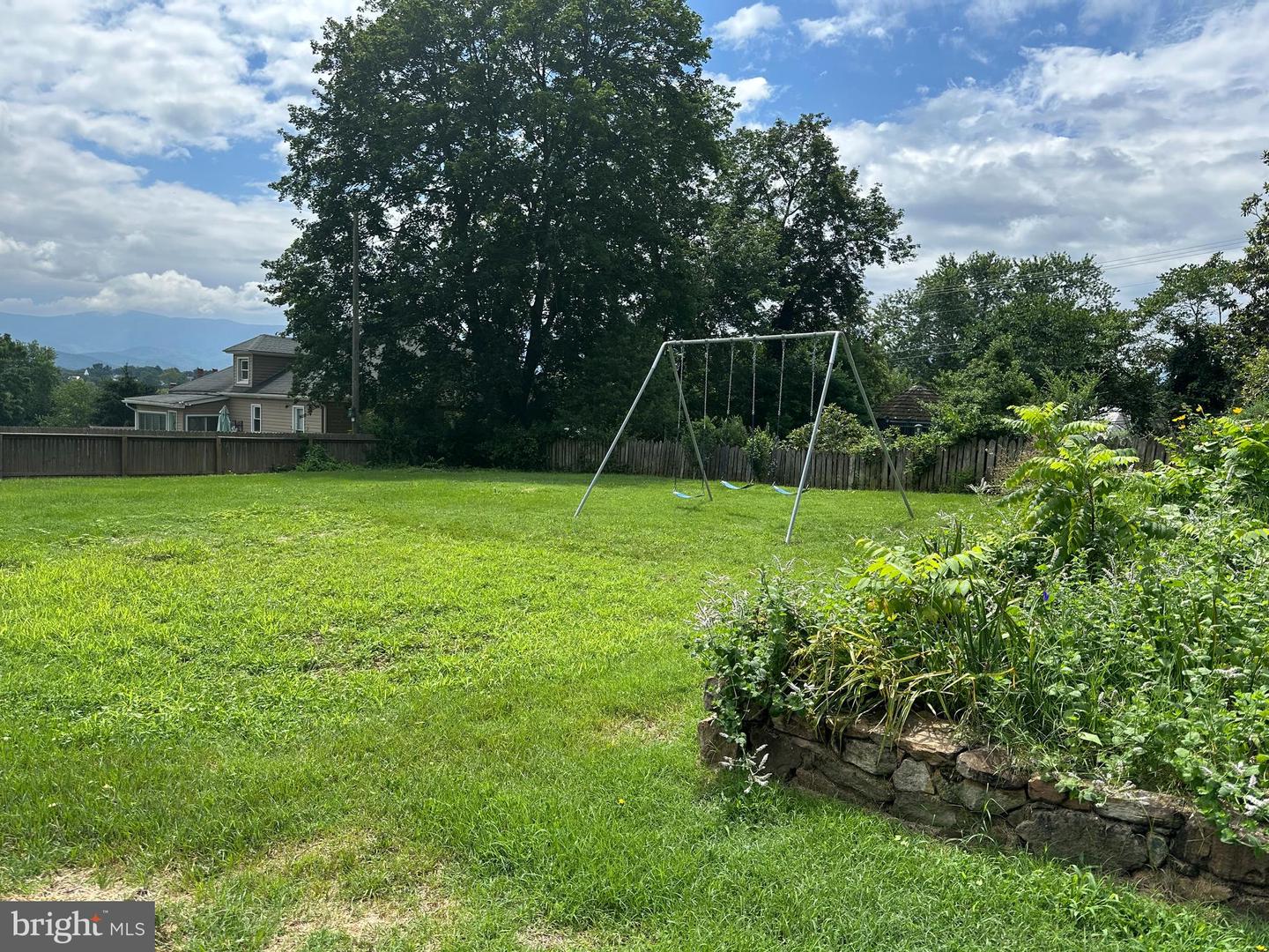422 MECHANIC ST, LURAY, Virginia 22835, 3 Bedrooms Bedrooms, ,2 BathroomsBathrooms,Residential,For sale,422 MECHANIC ST,VAPA2005152 MLS # VAPA2005152