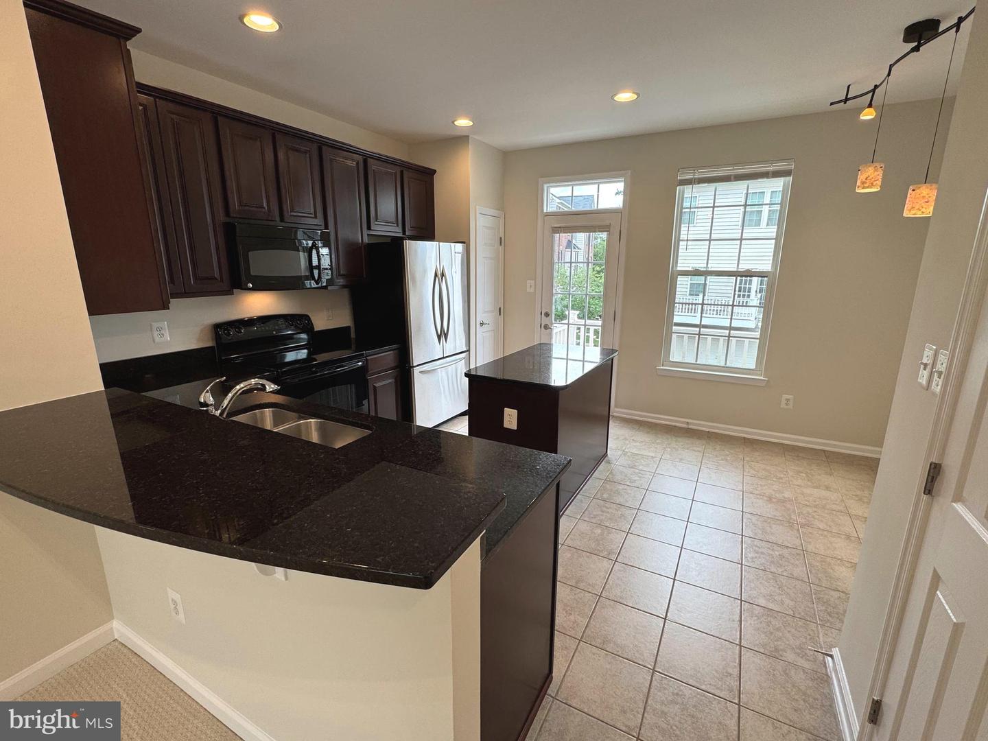 14036 CANNONDALE WAY, GAINESVILLE, Virginia 20155, 2 Bedrooms Bedrooms, ,2 BathroomsBathrooms,Residential,For sale,14036 CANNONDALE WAY,VAPW2099732 MLS # VAPW2099732