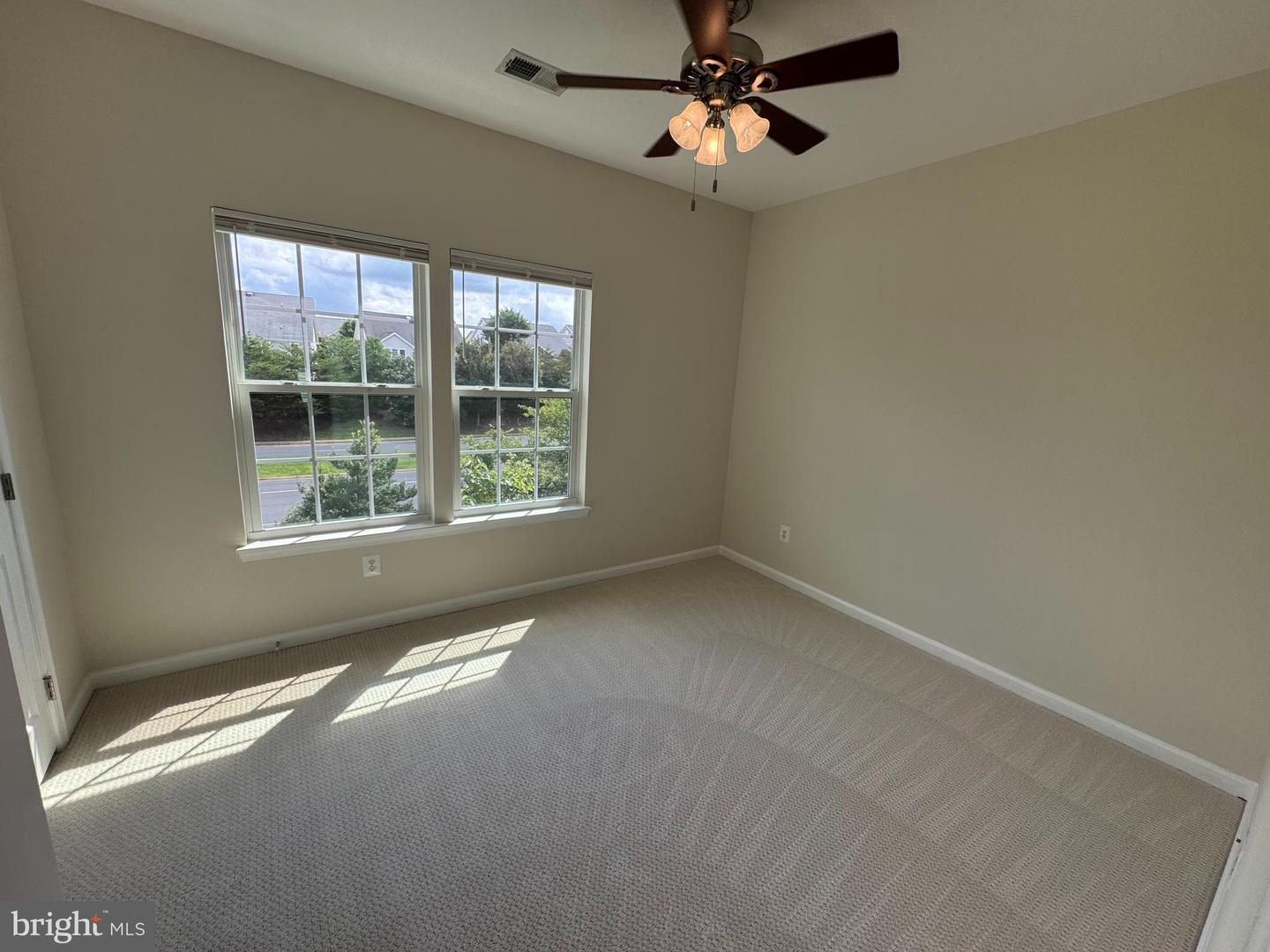 14036 CANNONDALE WAY, GAINESVILLE, Virginia 20155, 2 Bedrooms Bedrooms, ,2 BathroomsBathrooms,Residential,For sale,14036 CANNONDALE WAY,VAPW2099732 MLS # VAPW2099732