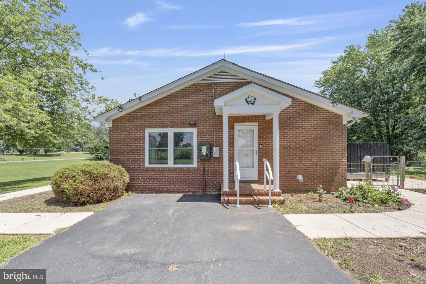6628 OAK PARK RD, OAKPARK, Virginia 22730, 4 Bedrooms Bedrooms, ,3 BathroomsBathrooms,Residential,For sale,6628 OAK PARK RD,VAMA2002328 MLS # VAMA2002328