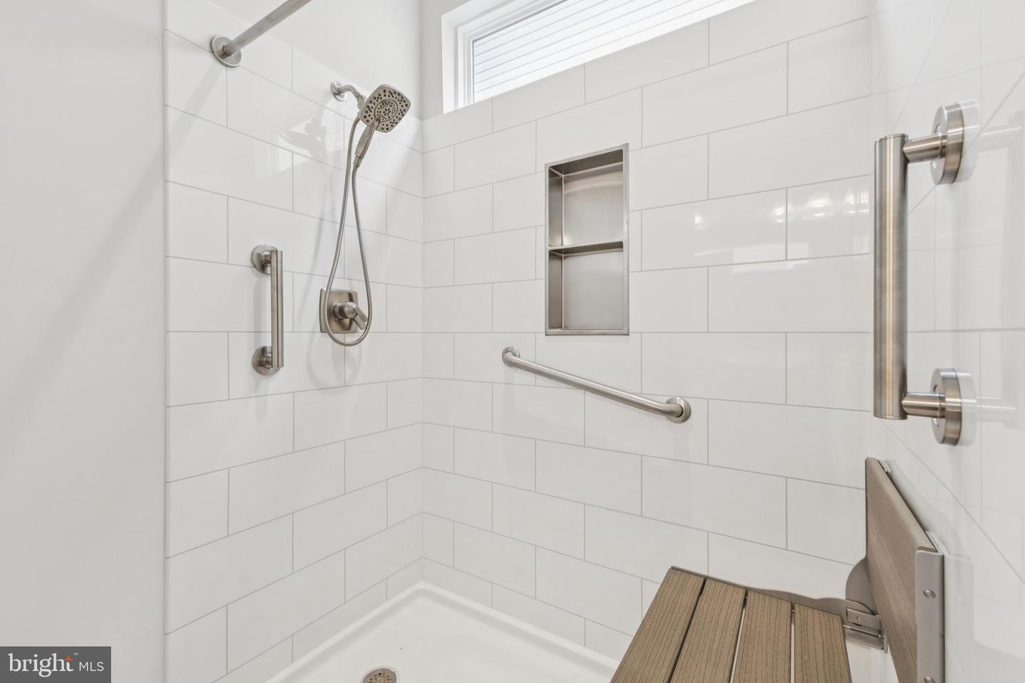 6004 PRESK DR, FREDERICKSBURG, Virginia 22406, 2 Bedrooms Bedrooms, ,2 BathroomsBathrooms,Residential,For sale,6004 PRESK DR,VAST2041062 MLS # VAST2041062