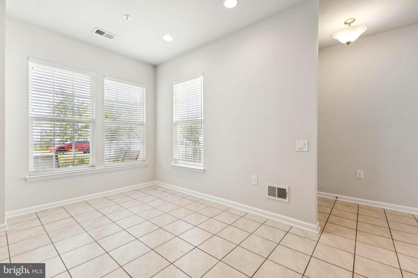 6004 PRESK DR, FREDERICKSBURG, Virginia 22406, 2 Bedrooms Bedrooms, ,2 BathroomsBathrooms,Residential,For sale,6004 PRESK DR,VAST2041062 MLS # VAST2041062
