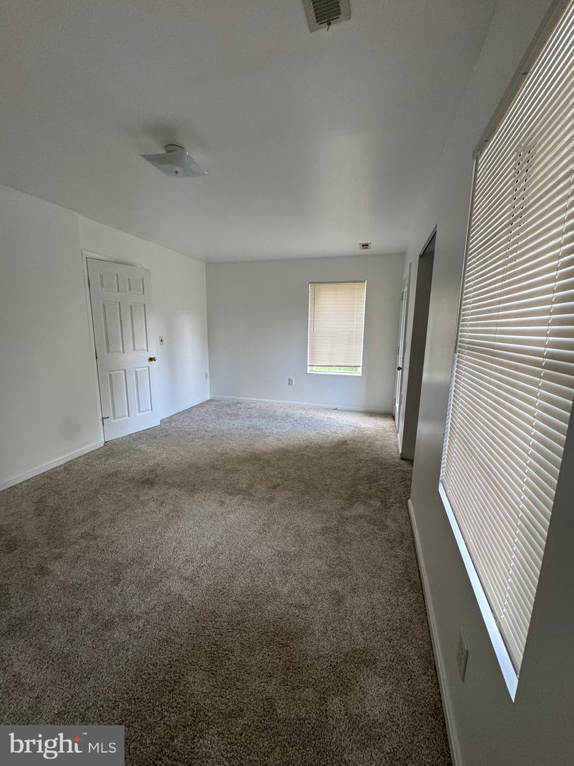 120 OLIVER CT, PURCELLVILLE, Virginia 20132, 3 Bedrooms Bedrooms, ,2 BathroomsBathrooms,Residential,For sale,120 OLIVER CT,VALO2103080 MLS # VALO2103080