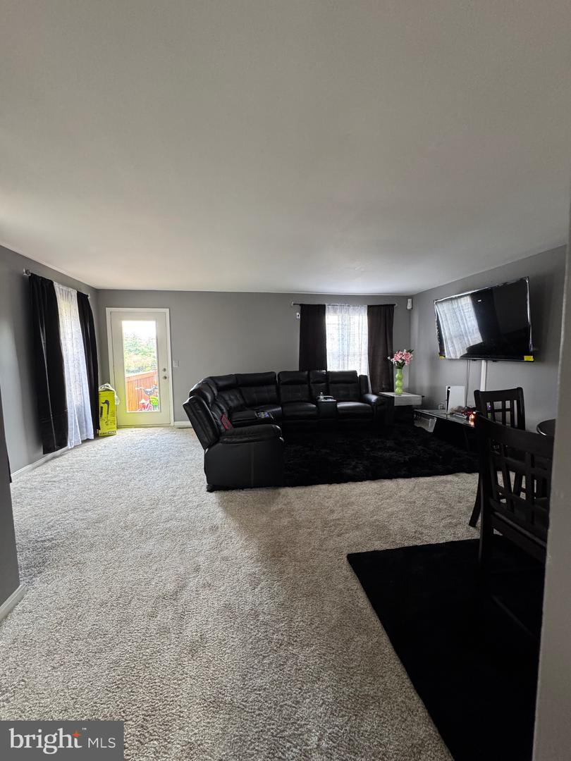 120 OLIVER CT, PURCELLVILLE, Virginia 20132, 3 Bedrooms Bedrooms, ,2 BathroomsBathrooms,Residential,For sale,120 OLIVER CT,VALO2103080 MLS # VALO2103080