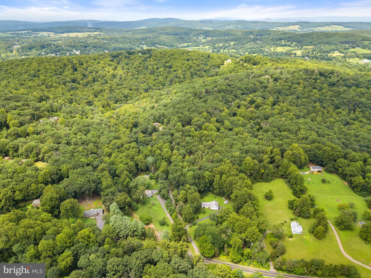 5168 SANDY STONE LN, BROAD RUN, Virginia 20137, 4 Bedrooms Bedrooms, ,2 BathroomsBathrooms,Residential,For sale,5168 SANDY STONE LN,VAFQ2017592 MLS # VAFQ2017592