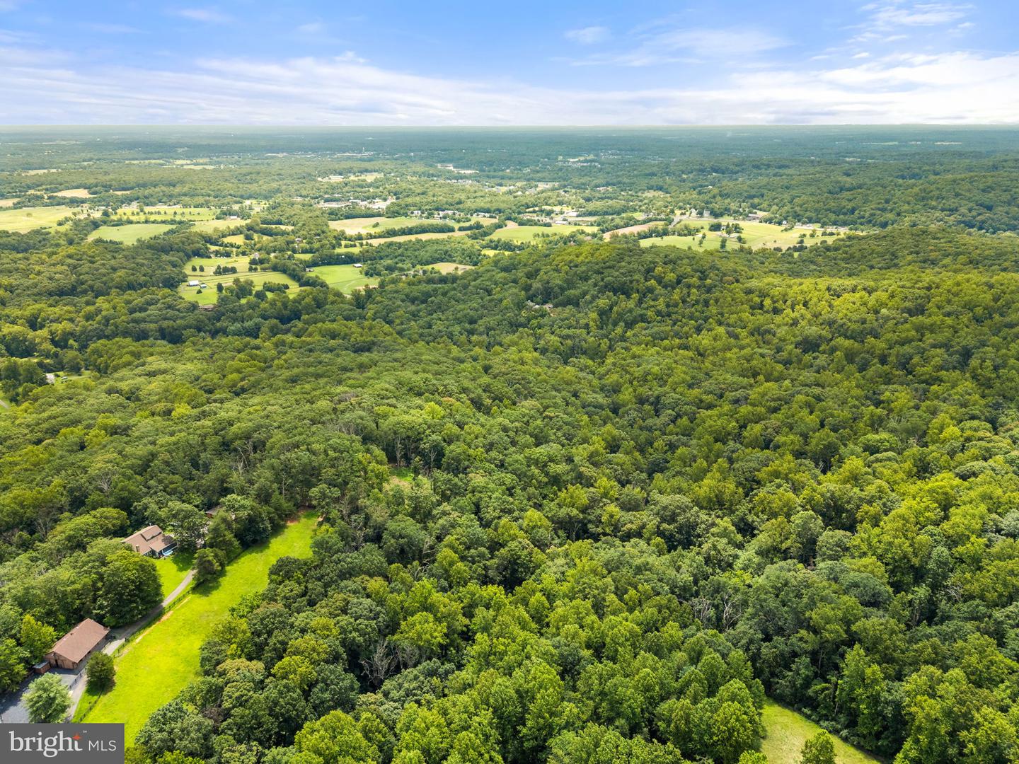 5168 SANDY STONE LN, BROAD RUN, Virginia 20137, 4 Bedrooms Bedrooms, ,2 BathroomsBathrooms,Residential,For sale,5168 SANDY STONE LN,VAFQ2017592 MLS # VAFQ2017592