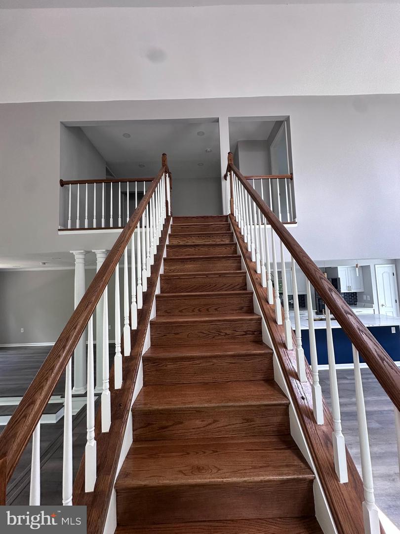 43997 NEEDMORE CT, ASHBURN, Virginia 20147, 6 Bedrooms Bedrooms, ,3 BathroomsBathrooms,Residential,For sale,43997 NEEDMORE CT,VALO2095628 MLS # VALO2095628