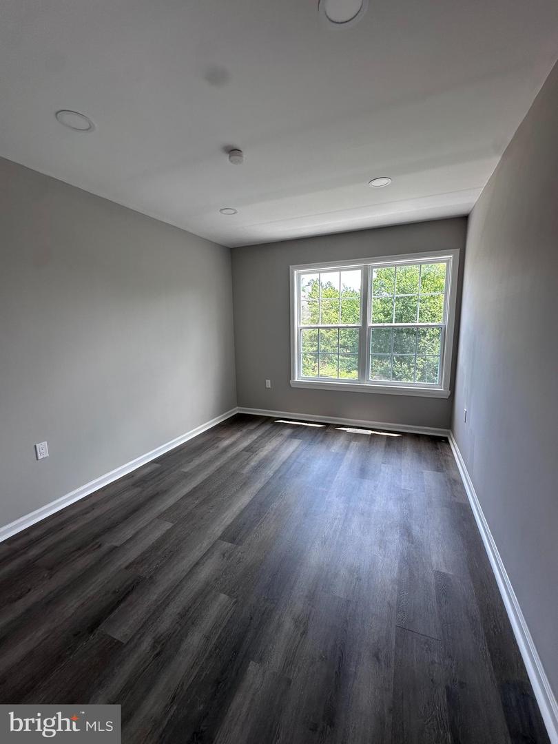 43997 NEEDMORE CT, ASHBURN, Virginia 20147, 6 Bedrooms Bedrooms, ,3 BathroomsBathrooms,Residential,For sale,43997 NEEDMORE CT,VALO2095628 MLS # VALO2095628