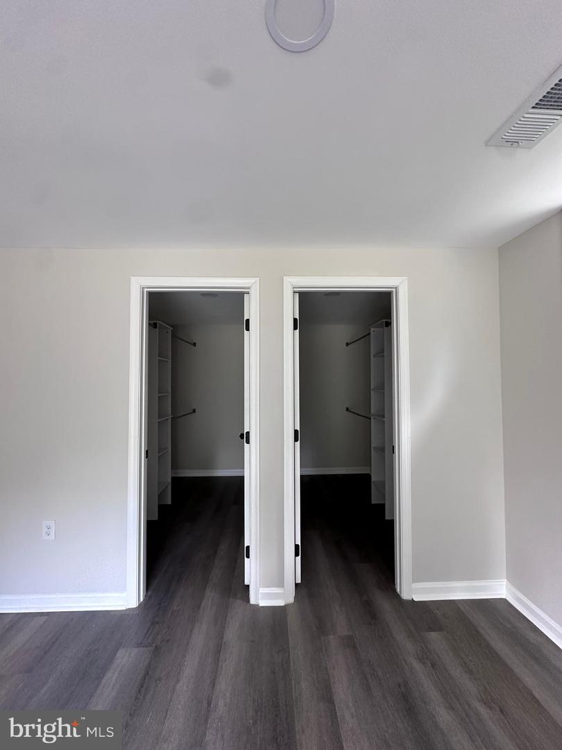 43997 NEEDMORE CT, ASHBURN, Virginia 20147, 6 Bedrooms Bedrooms, ,3 BathroomsBathrooms,Residential,For sale,43997 NEEDMORE CT,VALO2095628 MLS # VALO2095628
