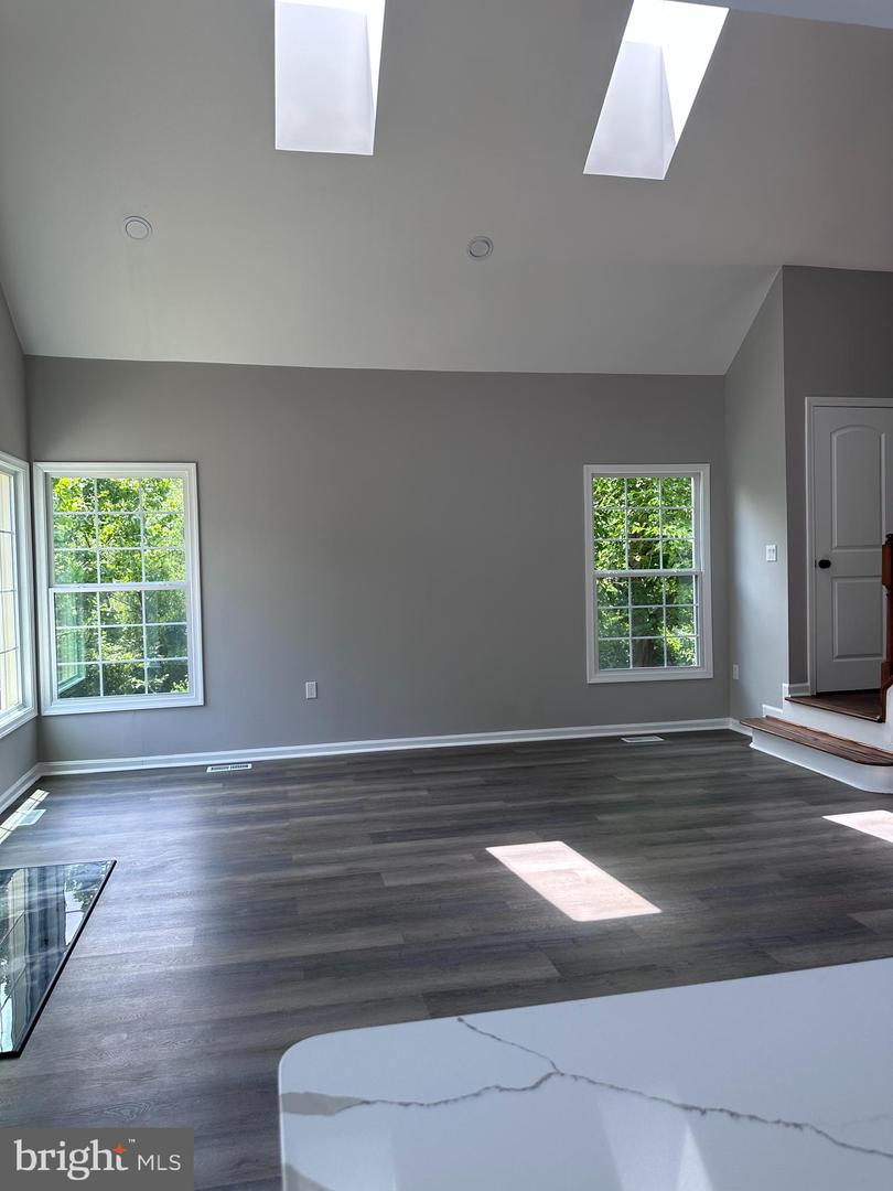 43997 NEEDMORE CT, ASHBURN, Virginia 20147, 6 Bedrooms Bedrooms, ,3 BathroomsBathrooms,Residential,For sale,43997 NEEDMORE CT,VALO2095628 MLS # VALO2095628