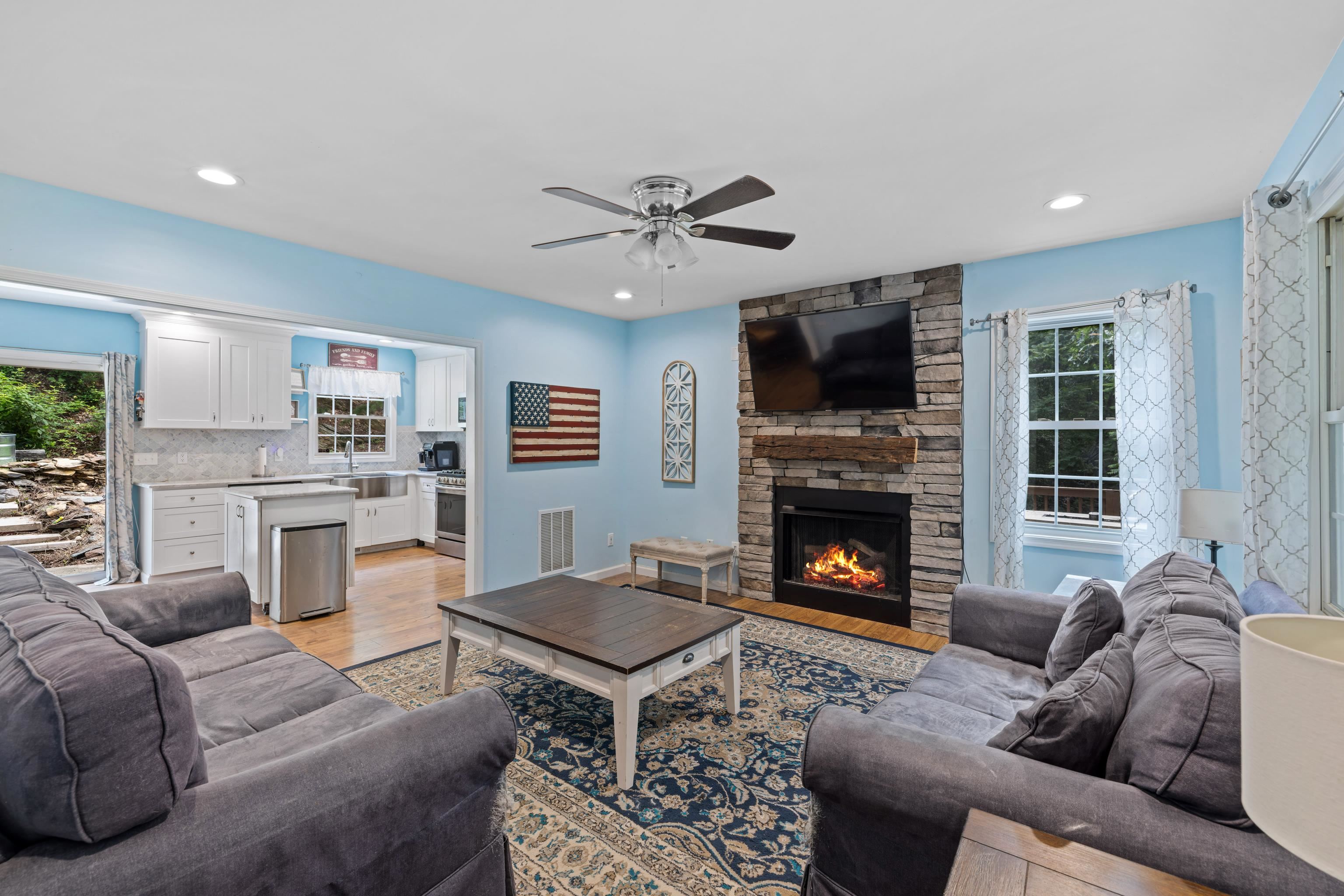 40 N BEAR DEN RD, WAYNESBORO, Virginia 22980, 4 Bedrooms Bedrooms, ,2 BathroomsBathrooms,Residential,40 N BEAR DEN RD,667085 MLS # 667085