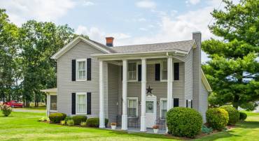 901 AUGUSTA AVE, GROTTOES, Virginia 24441, 3 Bedrooms Bedrooms, ,1 BathroomBathrooms,Residential,901 AUGUSTA AVE,667088 MLS # 667088