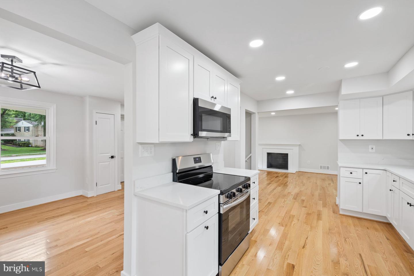 6712 HUNTSMAN BLVD, SPRINGFIELD, Virginia 22152, 4 Bedrooms Bedrooms, ,3 BathroomsBathrooms,Residential,For sale,6712 HUNTSMAN BLVD,VAFX2247694 MLS # VAFX2247694