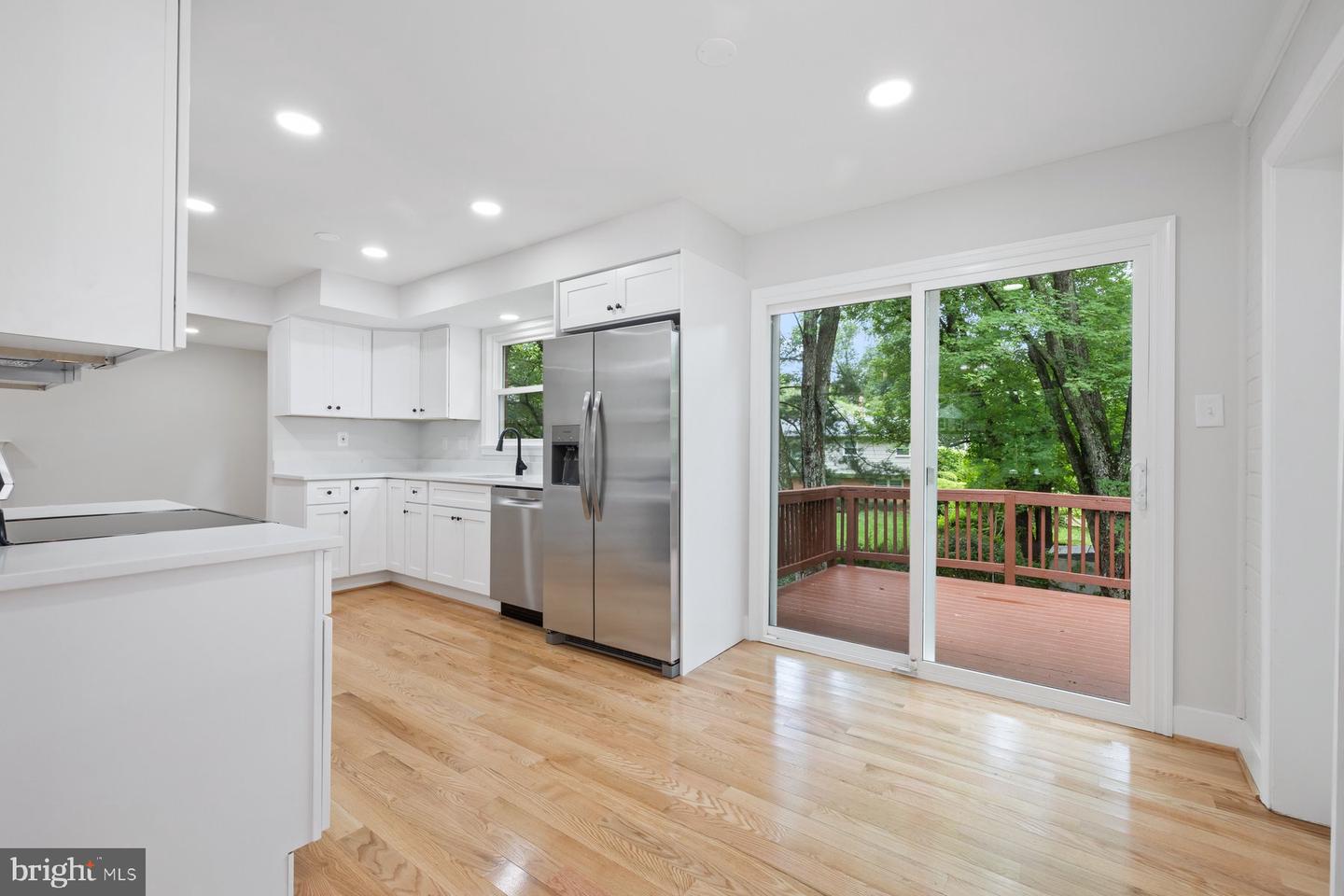 6712 HUNTSMAN BLVD, SPRINGFIELD, Virginia 22152, 4 Bedrooms Bedrooms, ,3 BathroomsBathrooms,Residential,For sale,6712 HUNTSMAN BLVD,VAFX2247694 MLS # VAFX2247694