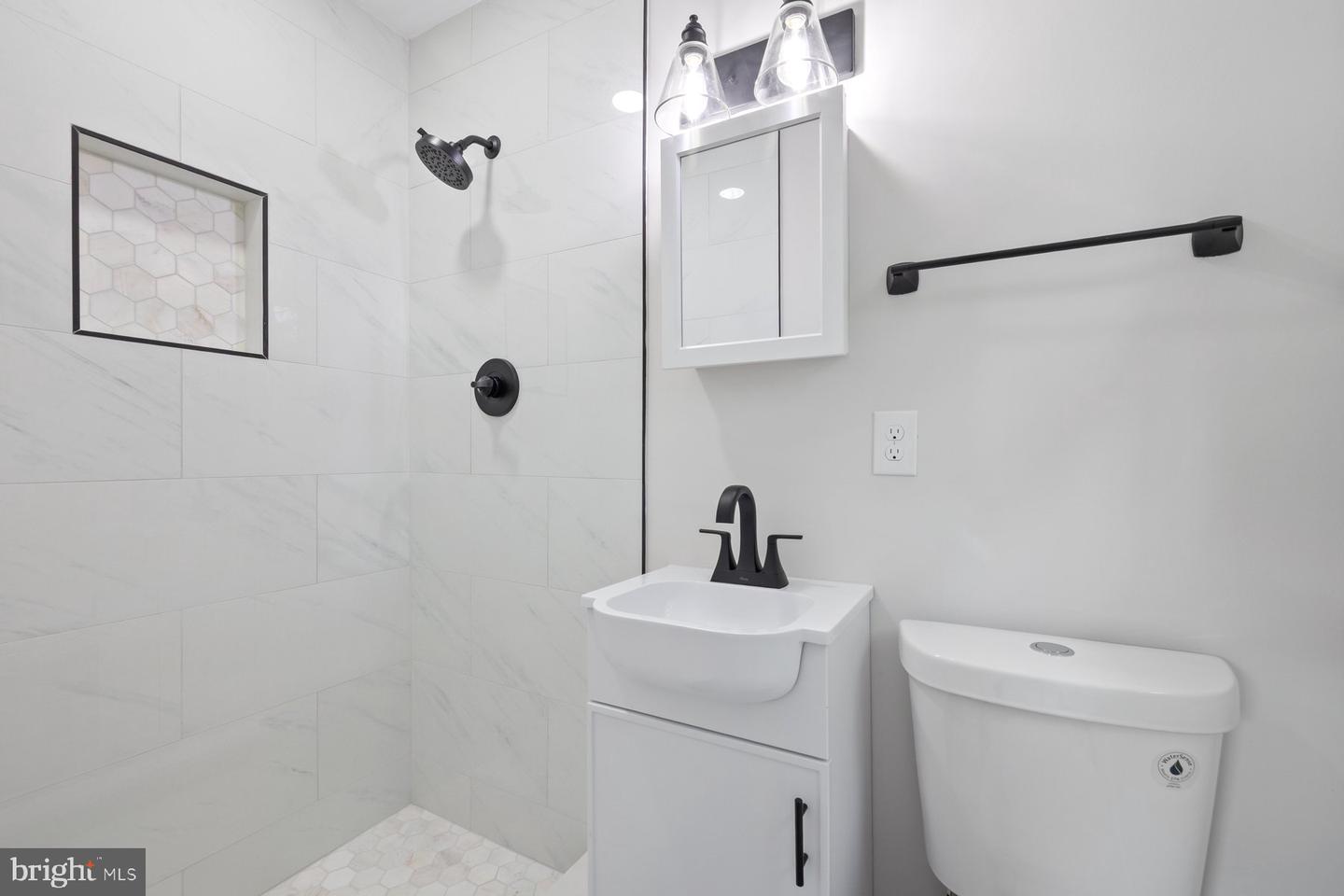 6712 HUNTSMAN BLVD, SPRINGFIELD, Virginia 22152, 4 Bedrooms Bedrooms, ,3 BathroomsBathrooms,Residential,For sale,6712 HUNTSMAN BLVD,VAFX2247694 MLS # VAFX2247694