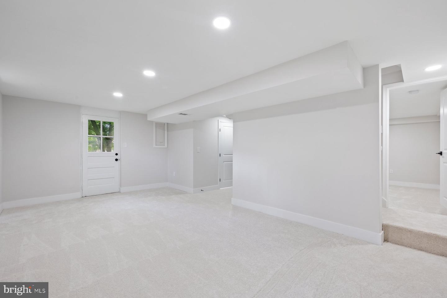 6712 HUNTSMAN BLVD, SPRINGFIELD, Virginia 22152, 4 Bedrooms Bedrooms, ,3 BathroomsBathrooms,Residential,For sale,6712 HUNTSMAN BLVD,VAFX2247694 MLS # VAFX2247694