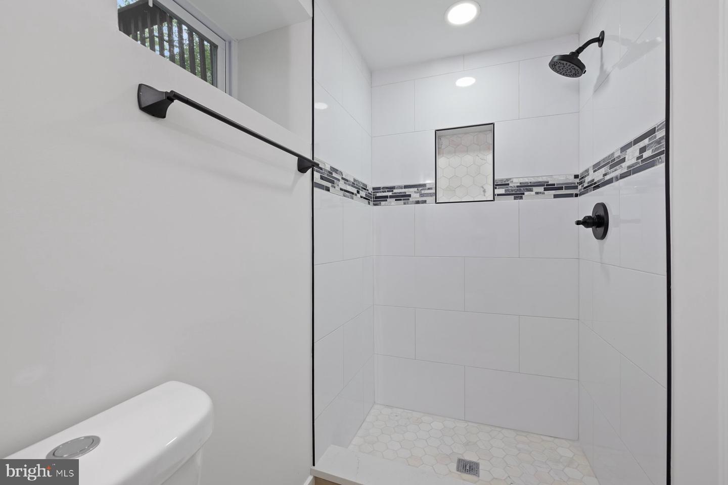 6712 HUNTSMAN BLVD, SPRINGFIELD, Virginia 22152, 4 Bedrooms Bedrooms, ,3 BathroomsBathrooms,Residential,For sale,6712 HUNTSMAN BLVD,VAFX2247694 MLS # VAFX2247694