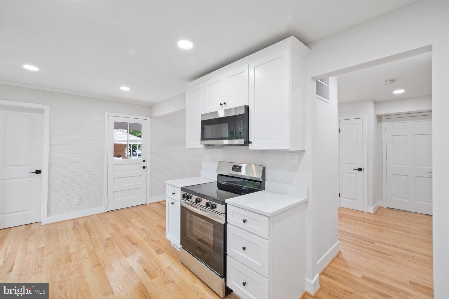 6712 HUNTSMAN BLVD, SPRINGFIELD, Virginia 22152, 4 Bedrooms Bedrooms, ,3 BathroomsBathrooms,Residential,For sale,6712 HUNTSMAN BLVD,VAFX2247694 MLS # VAFX2247694