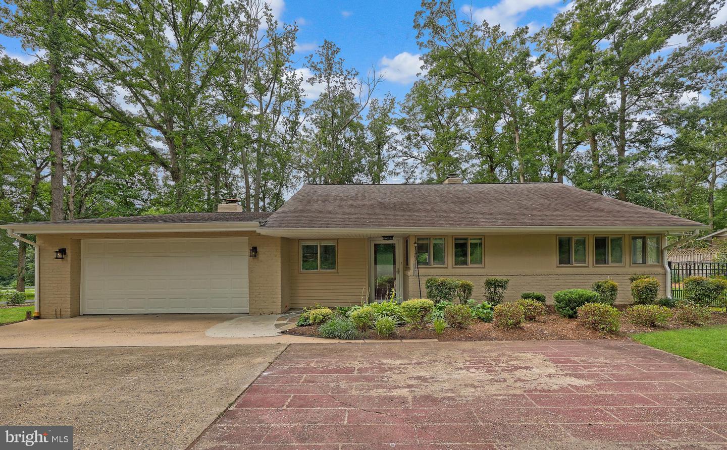 7400 BRADDOCK RD, ANNANDALE, Virginia 22003, 3 Bedrooms Bedrooms, ,3 BathroomsBathrooms,Residential,For sale,7400 BRADDOCK RD,VAFX2250446 MLS # VAFX2250446