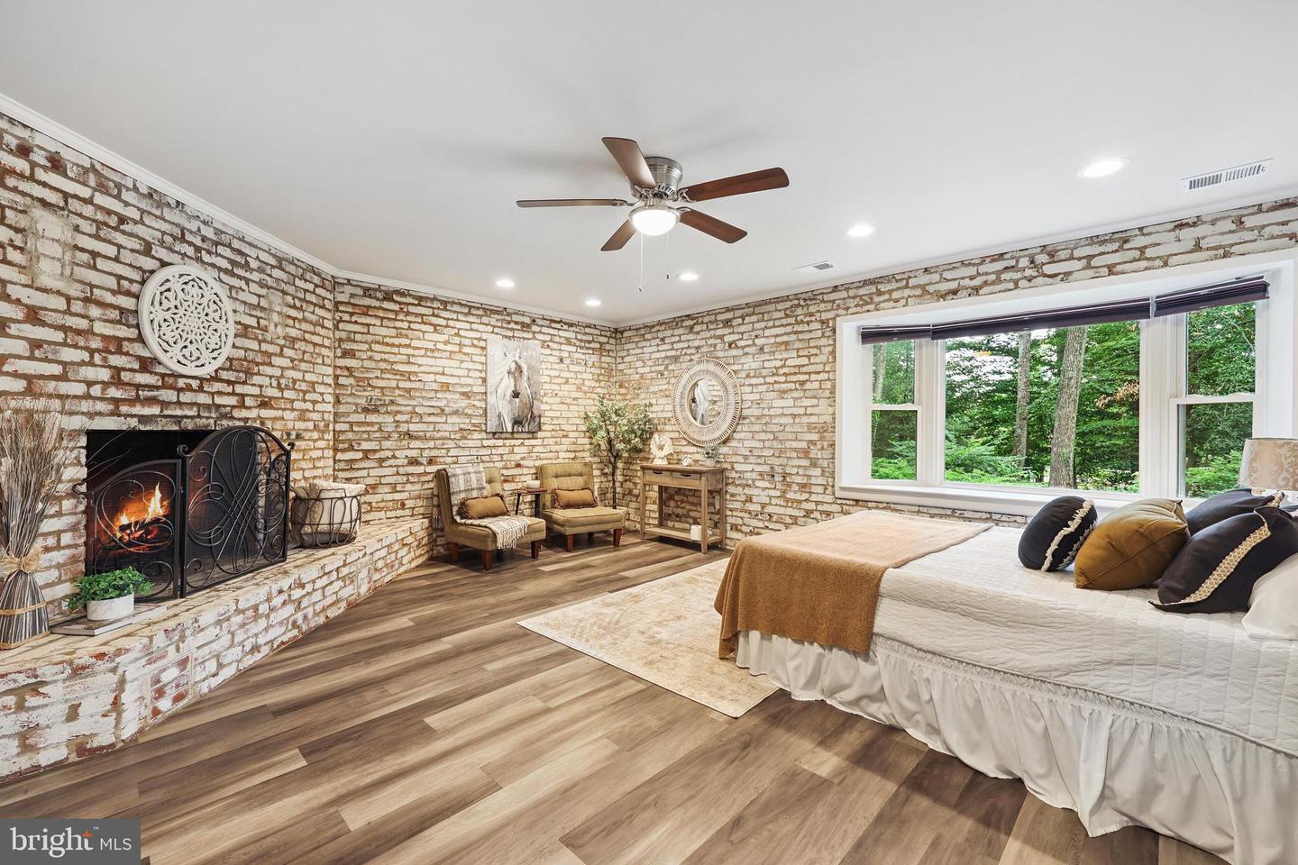 7400 BRADDOCK RD, ANNANDALE, Virginia 22003, 3 Bedrooms Bedrooms, ,3 BathroomsBathrooms,Residential,For sale,7400 BRADDOCK RD,VAFX2250446 MLS # VAFX2250446
