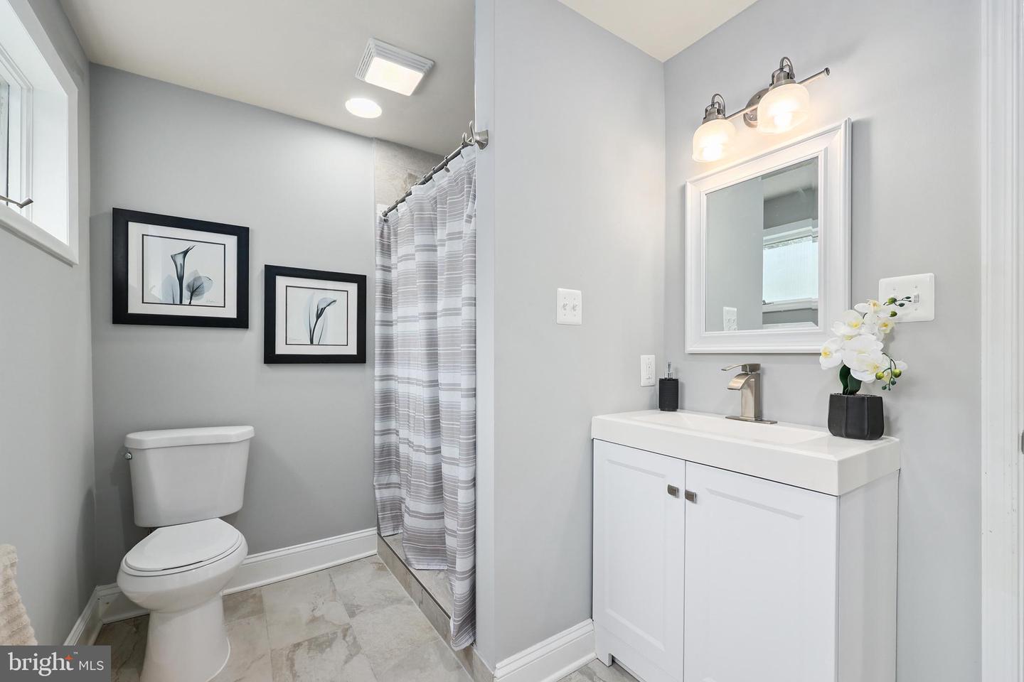 7400 BRADDOCK RD, ANNANDALE, Virginia 22003, 3 Bedrooms Bedrooms, ,3 BathroomsBathrooms,Residential,For sale,7400 BRADDOCK RD,VAFX2250446 MLS # VAFX2250446