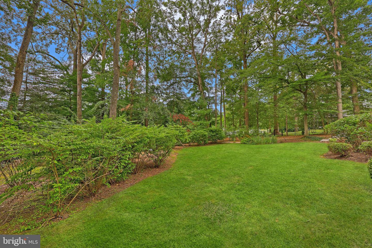 7400 BRADDOCK RD, ANNANDALE, Virginia 22003, 3 Bedrooms Bedrooms, ,3 BathroomsBathrooms,Residential,For sale,7400 BRADDOCK RD,VAFX2250446 MLS # VAFX2250446