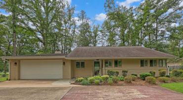 7400 BRADDOCK RD, ANNANDALE, Virginia 22003, 3 Bedrooms Bedrooms, ,3 BathroomsBathrooms,Residential,For sale,7400 BRADDOCK RD,VAFX2250446 MLS # VAFX2250446