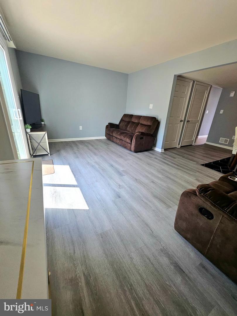 7615 GLENOLDEN PL, MANASSAS, Virginia 20111, 3 Bedrooms Bedrooms, ,1 BathroomBathrooms,Residential,For sale,7615 GLENOLDEN PL,VAPW2099144 MLS # VAPW2099144