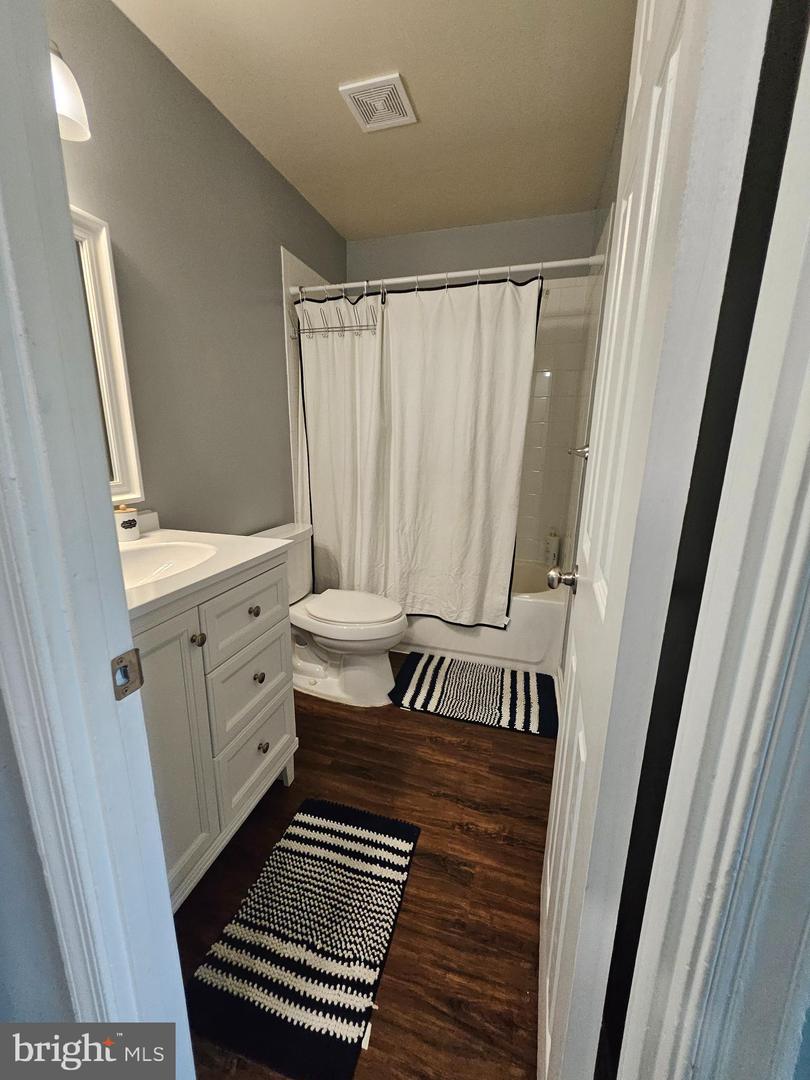 7615 GLENOLDEN PL, MANASSAS, Virginia 20111, 3 Bedrooms Bedrooms, ,1 BathroomBathrooms,Residential,For sale,7615 GLENOLDEN PL,VAPW2099144 MLS # VAPW2099144