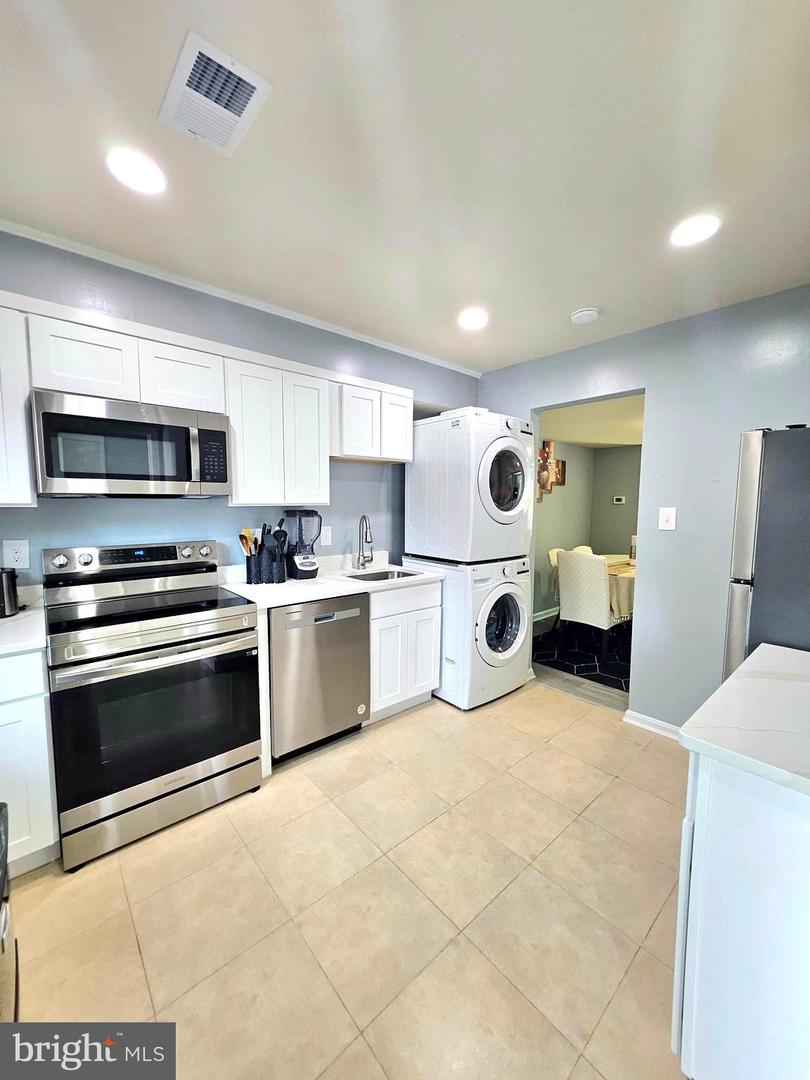 7615 GLENOLDEN PL, MANASSAS, Virginia 20111, 3 Bedrooms Bedrooms, ,1 BathroomBathrooms,Residential,For sale,7615 GLENOLDEN PL,VAPW2099144 MLS # VAPW2099144