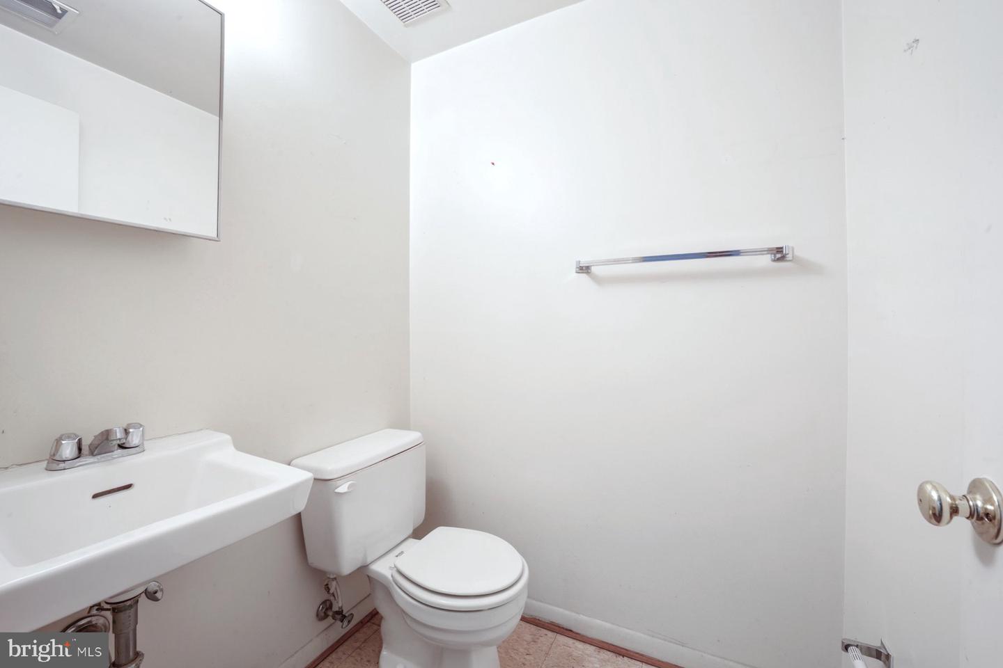 4308 VARNUM PL NE, WASHINGTON, District Of Columbia 20017, 4 Bedrooms Bedrooms, ,3 BathroomsBathrooms,Residential,For sale,4308 VARNUM PL NE,DCDC2210444 MLS # DCDC2210444