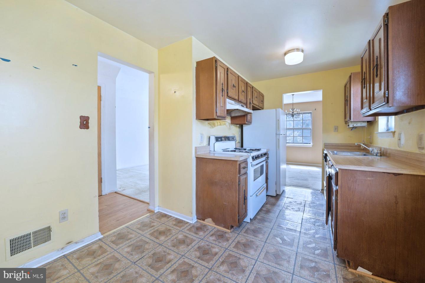 4308 VARNUM PL NE, WASHINGTON, District Of Columbia 20017, 4 Bedrooms Bedrooms, ,3 BathroomsBathrooms,Residential,For sale,4308 VARNUM PL NE,DCDC2210444 MLS # DCDC2210444
