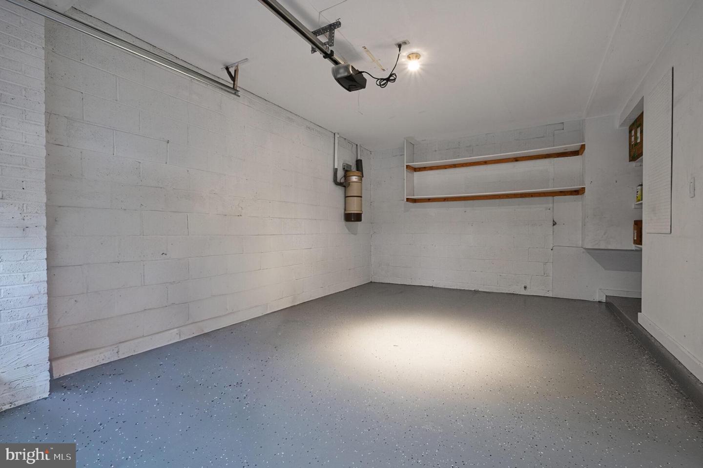 2042 N ABINGDON ST, ARLINGTON, Virginia 22207, 3 Bedrooms Bedrooms, ,3 BathroomsBathrooms,Residential,For sale,2042 N ABINGDON ST,VAAR2060912 MLS # VAAR2060912