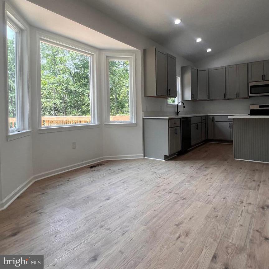 93 HOBBS NOB RD, FRONT ROYAL, Virginia 22630, 3 Bedrooms Bedrooms, ,2 BathroomsBathrooms,Residential,For sale,93 HOBBS NOB RD,VAWR2011732 MLS # VAWR2011732