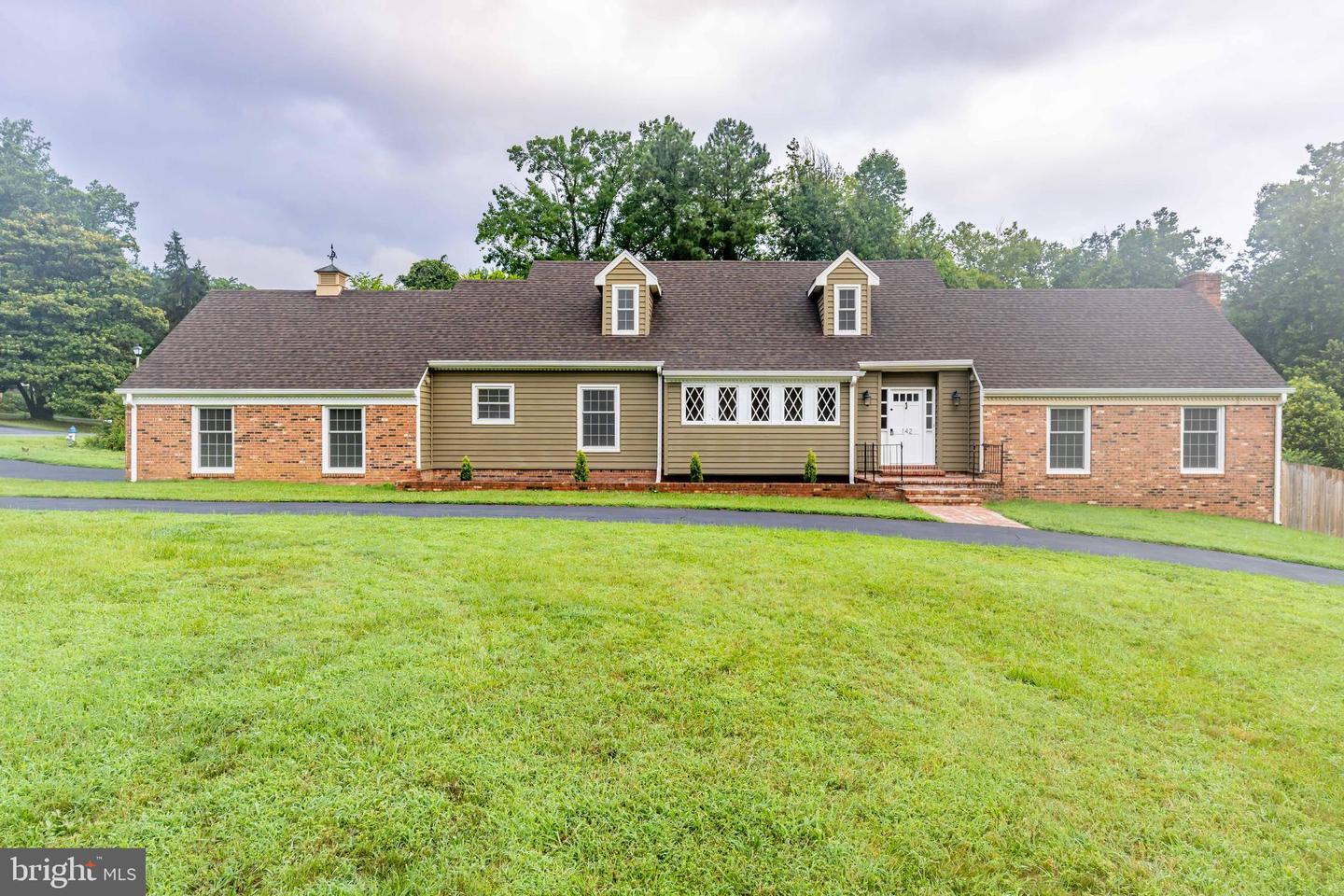 142 WOODLAND RD, FREDERICKSBURG, Virginia 22401, 5 Bedrooms Bedrooms, ,3 BathroomsBathrooms,Residential,For sale,142 WOODLAND RD,VAFB2008614 MLS # VAFB2008614
