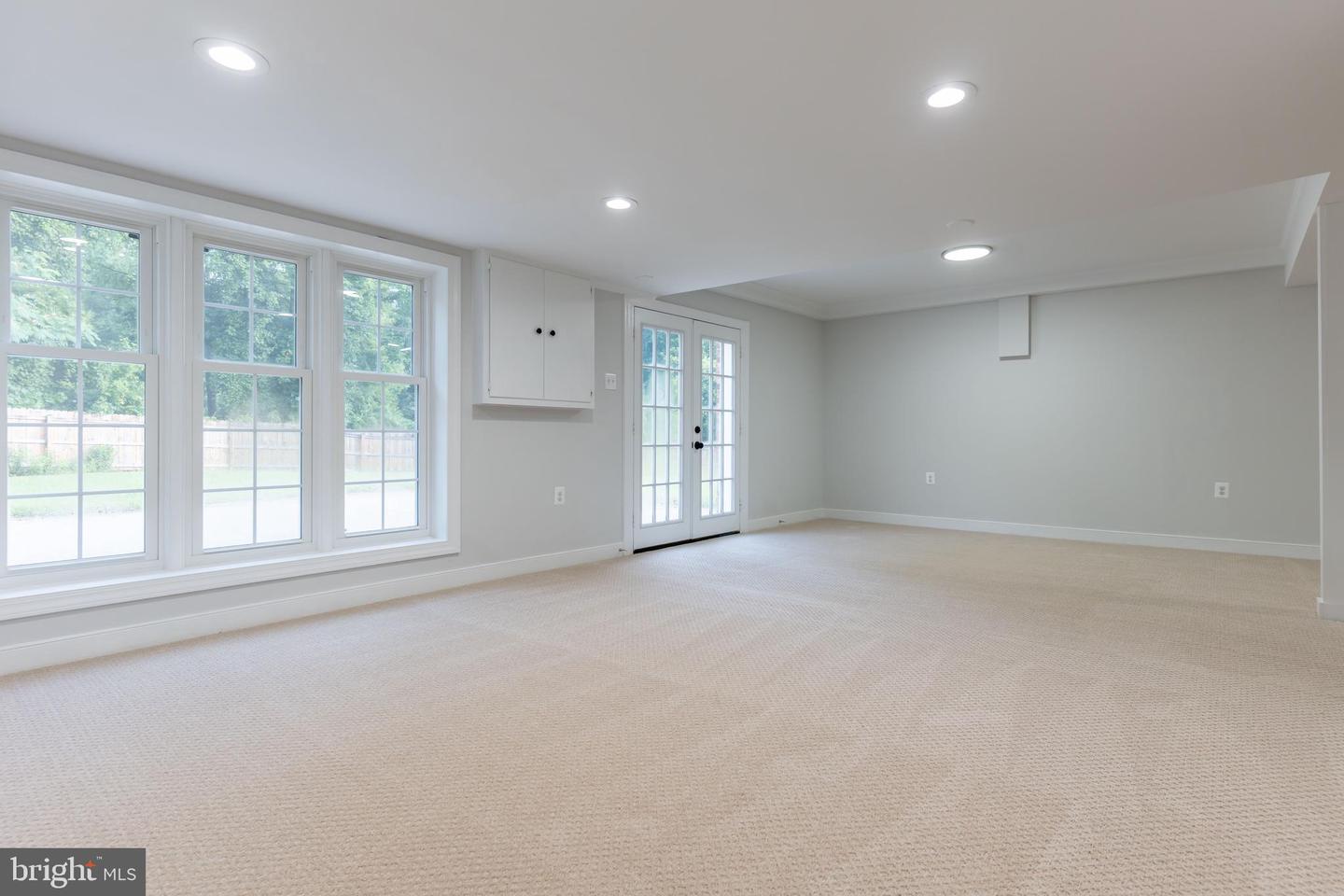 142 WOODLAND RD, FREDERICKSBURG, Virginia 22401, 5 Bedrooms Bedrooms, ,3 BathroomsBathrooms,Residential,For sale,142 WOODLAND RD,VAFB2008614 MLS # VAFB2008614