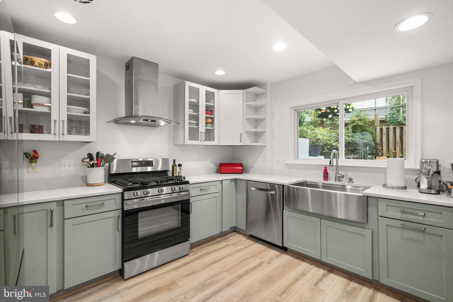 8414 THAMES ST, SPRINGFIELD, Virginia 22151, 4 Bedrooms Bedrooms, ,2 BathroomsBathrooms,Residential,For sale,8414 THAMES ST,VAFX2256562 MLS # VAFX2256562