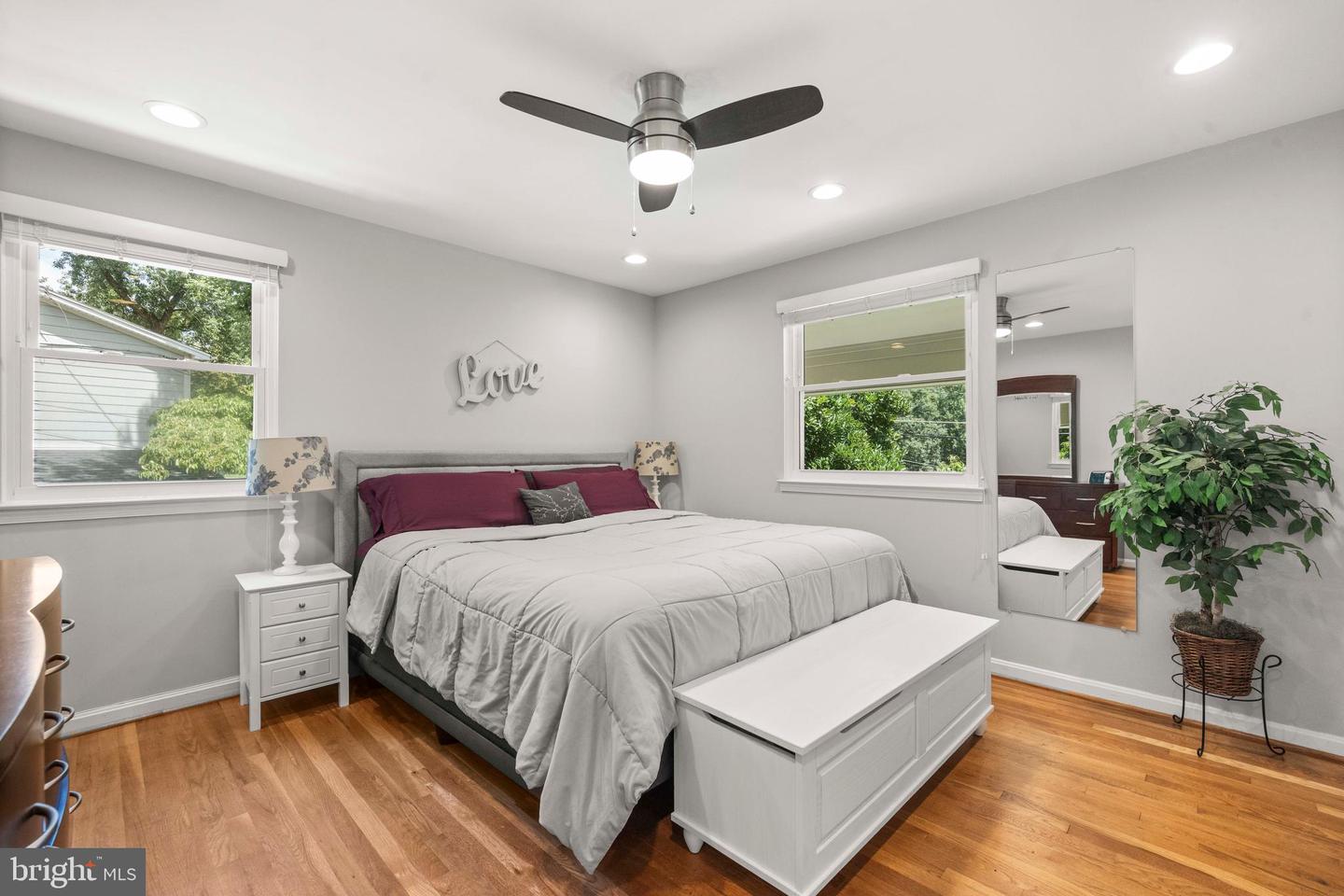 8414 THAMES ST, SPRINGFIELD, Virginia 22151, 4 Bedrooms Bedrooms, ,2 BathroomsBathrooms,Residential,For sale,8414 THAMES ST,VAFX2256562 MLS # VAFX2256562