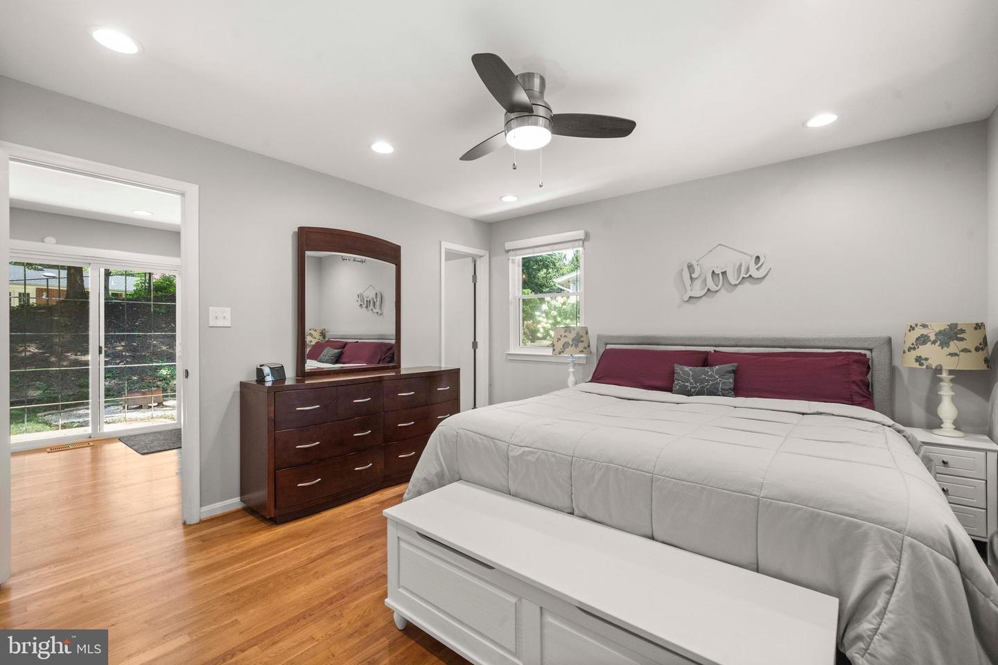 8414 THAMES ST, SPRINGFIELD, Virginia 22151, 4 Bedrooms Bedrooms, ,2 BathroomsBathrooms,Residential,For sale,8414 THAMES ST,VAFX2256562 MLS # VAFX2256562